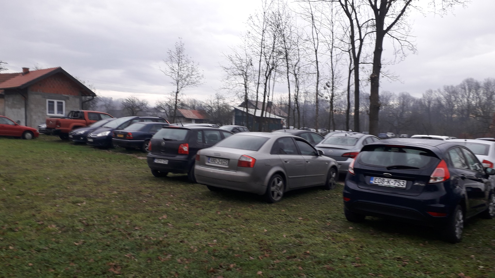 Parking Aerodrom Tuzla Parkiraliste Sabic 12