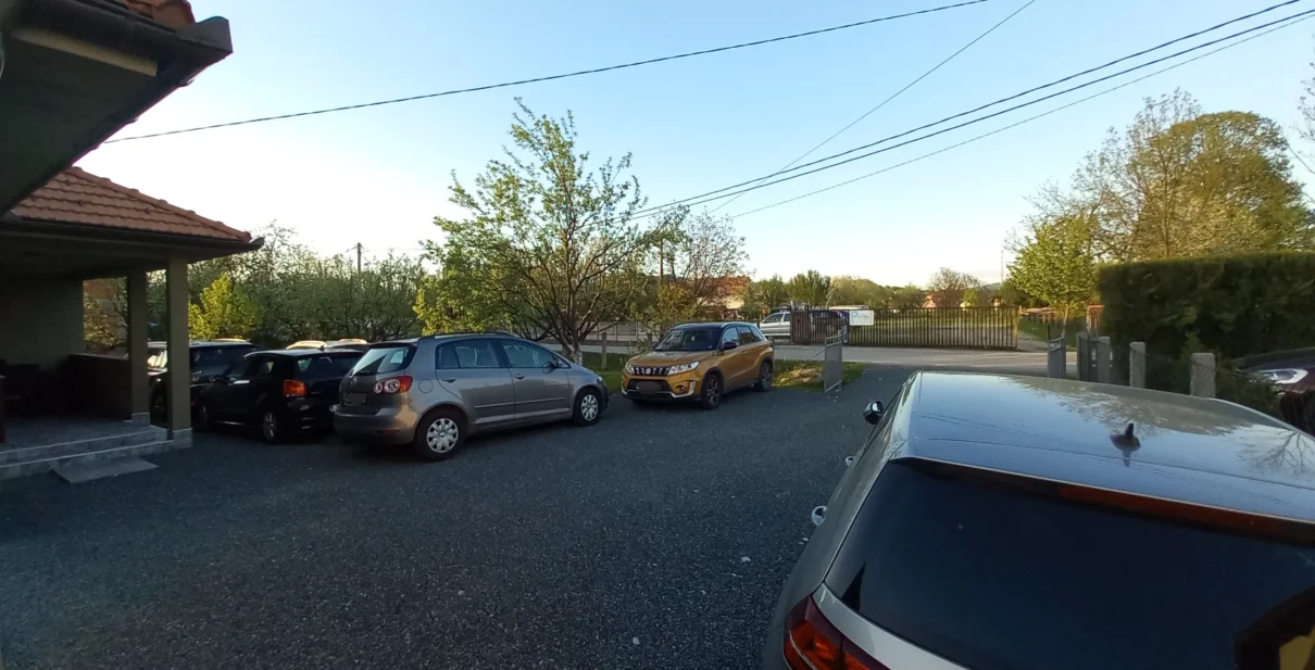 Parking Aerodrom Tuzla – Parkiralište Suljkanović
