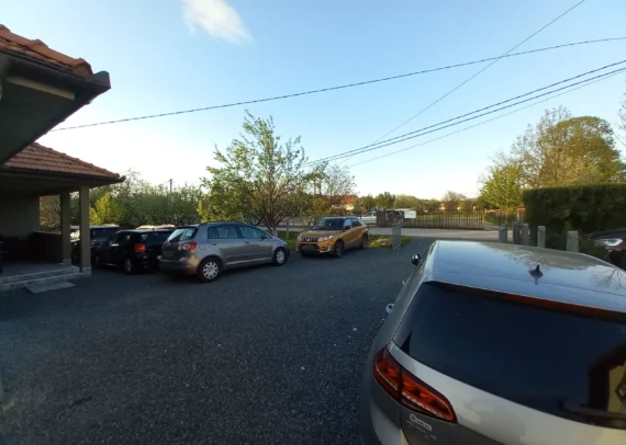 Parking Aerodrom Tuzla – Parkiralište Suljkanović