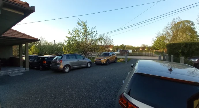 Parking Aerodrom Tuzla – Parkiralište Suljkanović